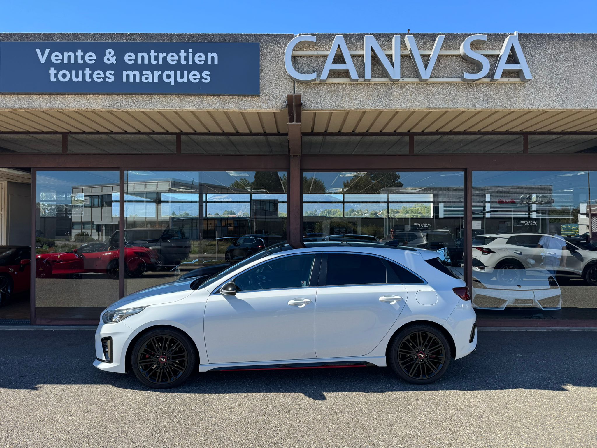 Car photo