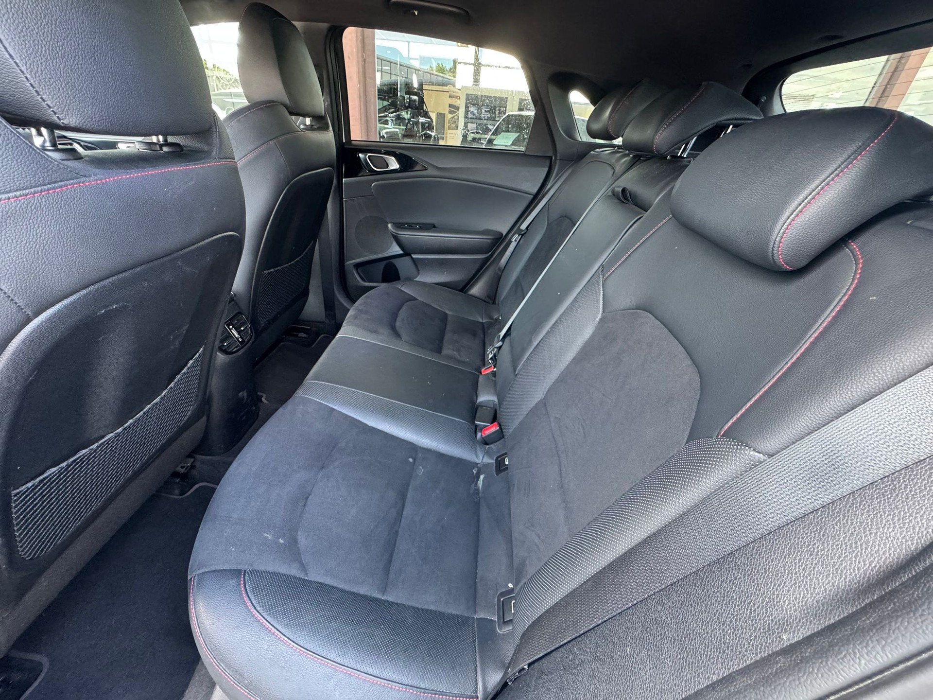 KIA Ceed 1.6 T-GDi GT DCT-image-7