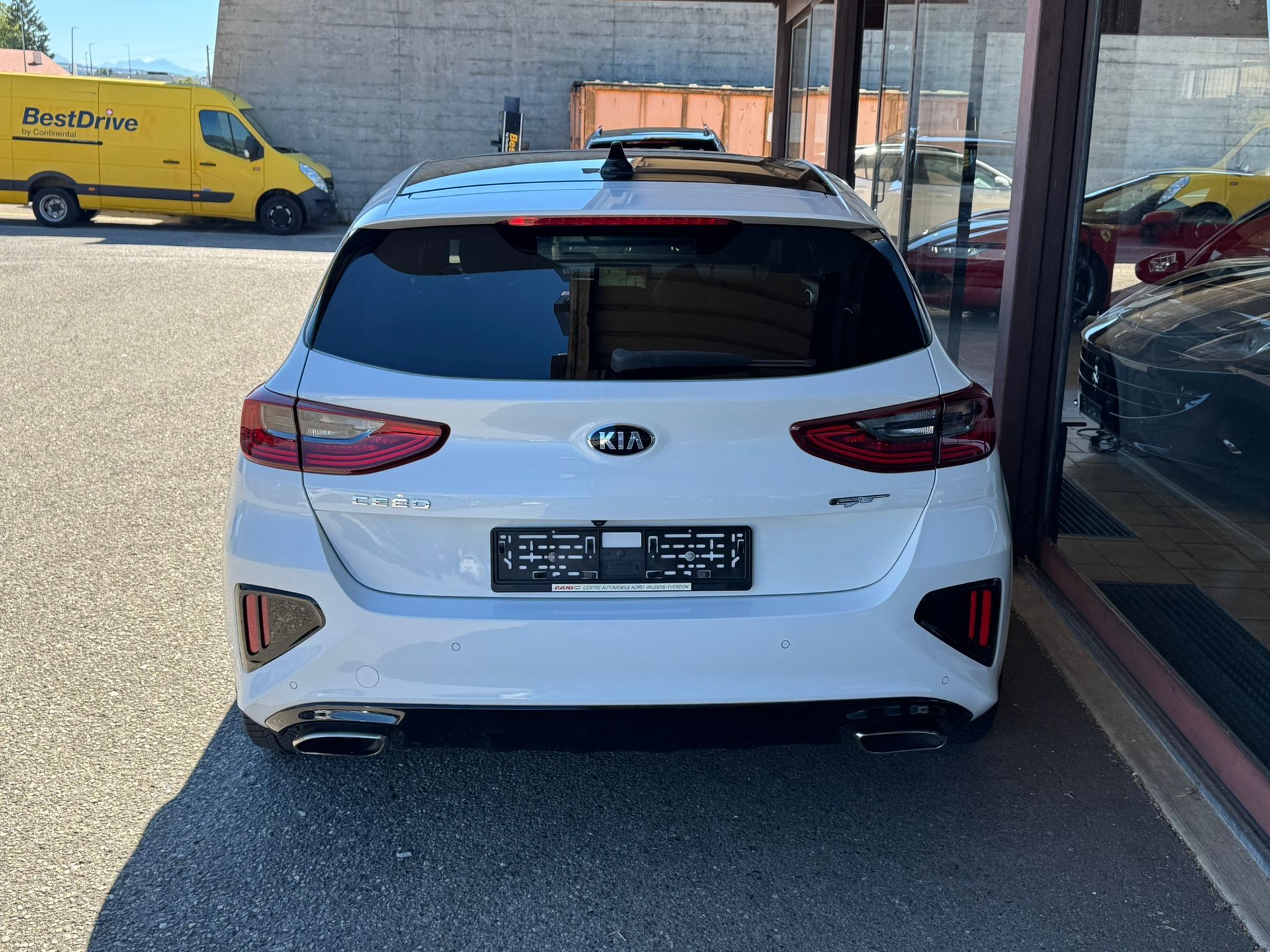 KIA Ceed 1.6 T-GDi GT DCT-image-4