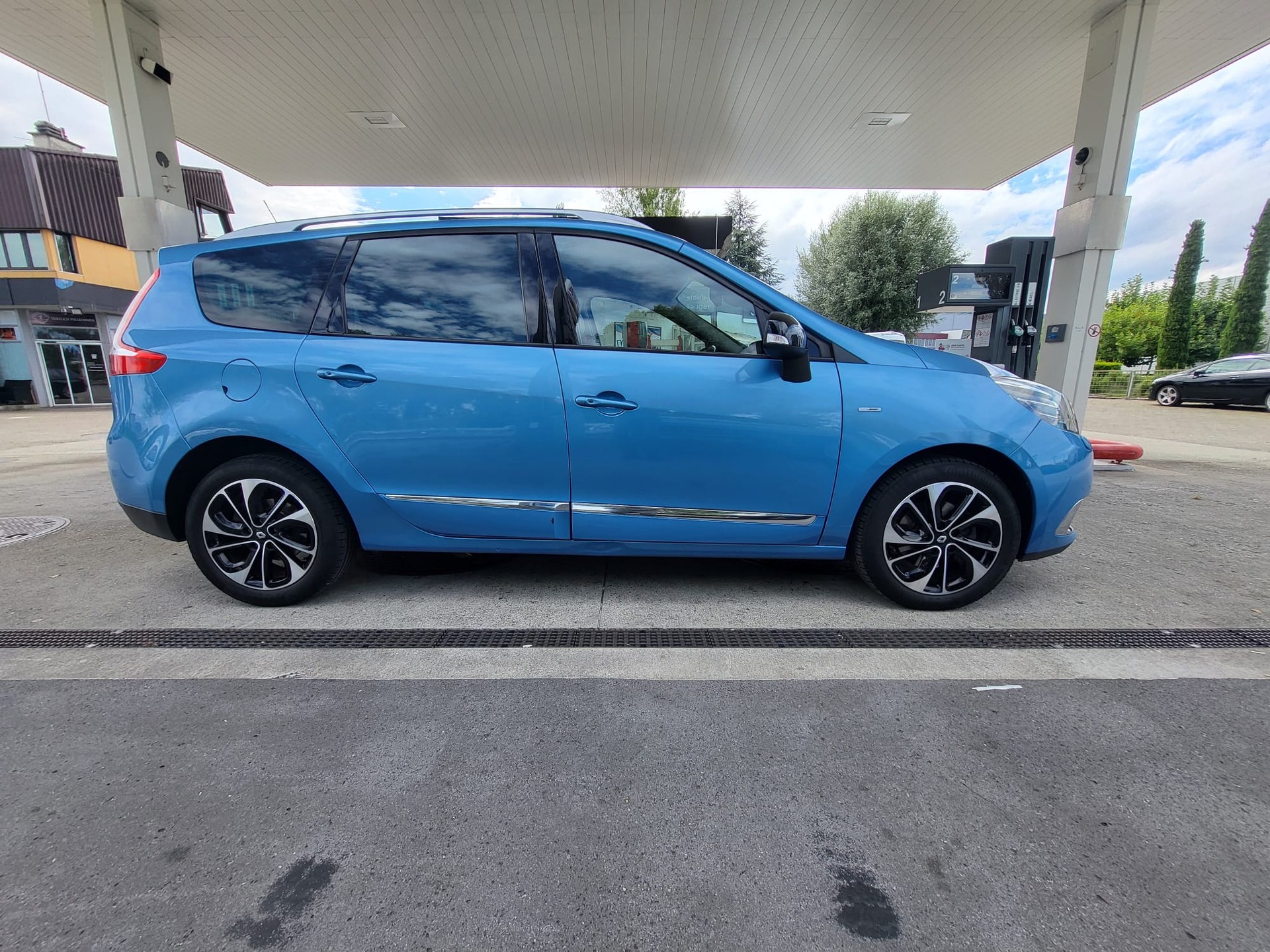 RENAULT Grand Scénic 1.5 dCi Limited EDC-image-5