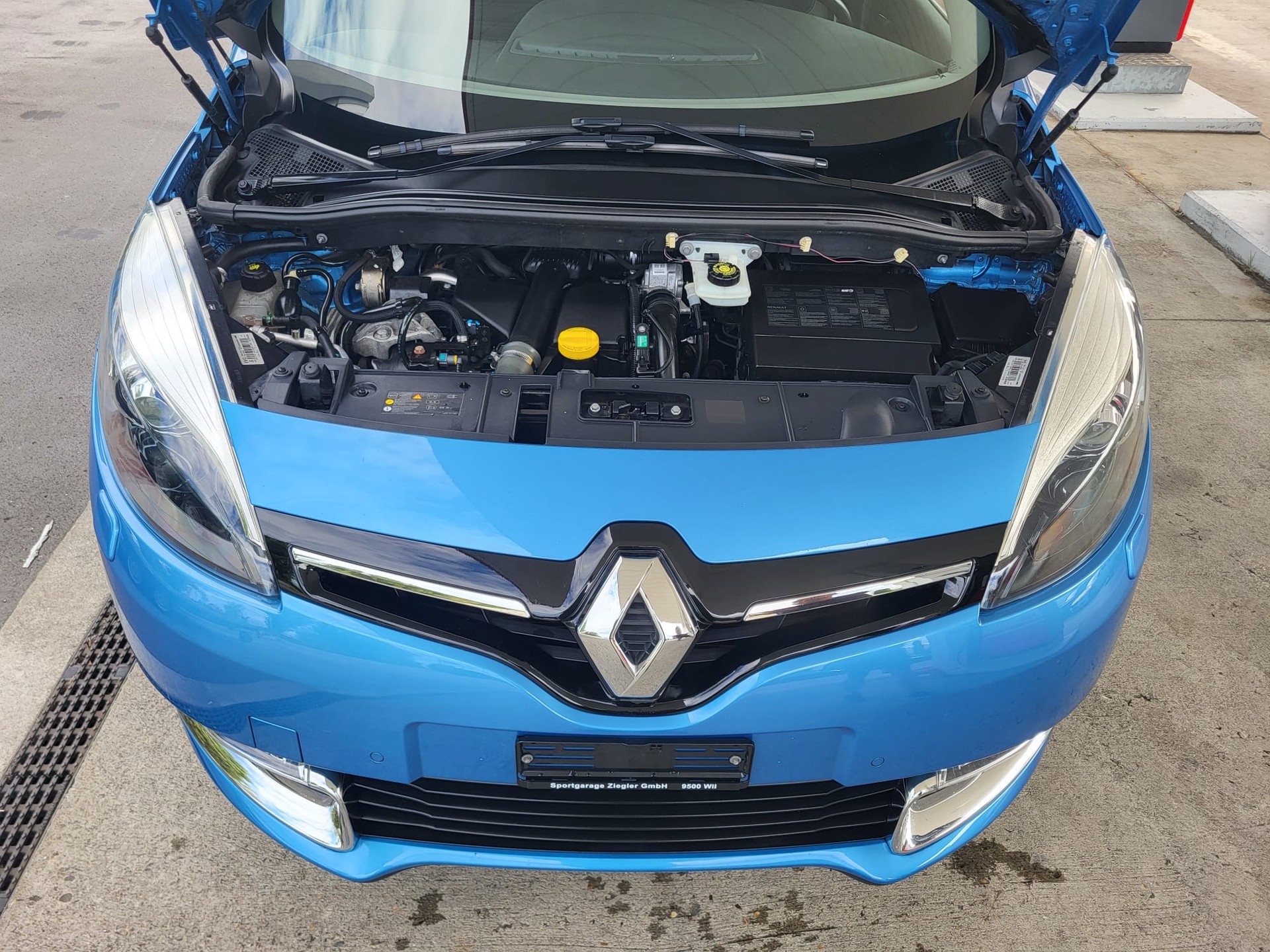 RENAULT Grand Scénic 1.5 dCi Limited EDC-image-14