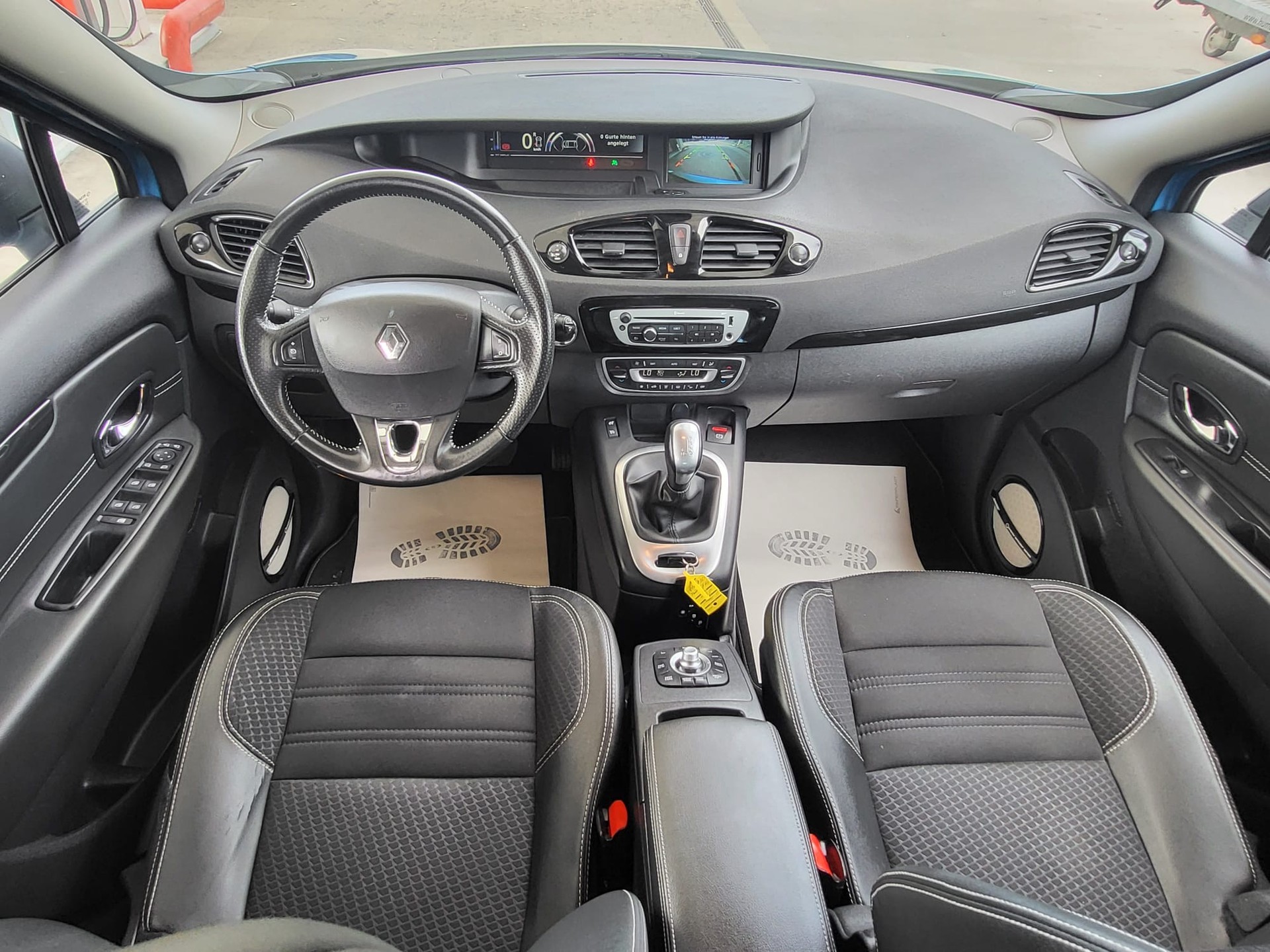 RENAULT Grand Scénic 1.5 dCi Limited EDC-image-12
