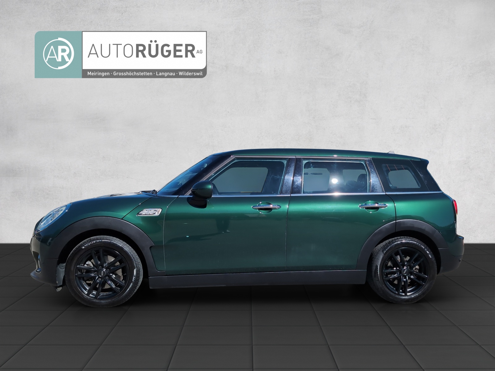 MINI Clubman Cooper-image-1