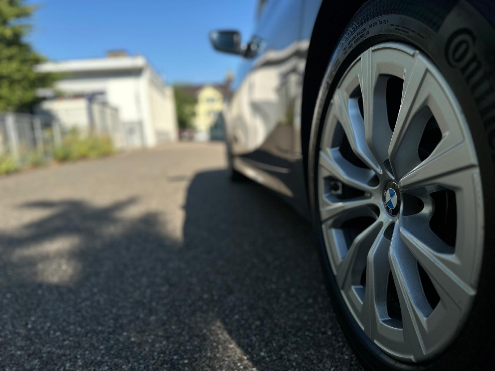 BMW 320d xDrive Touring Steptronic-image-24
