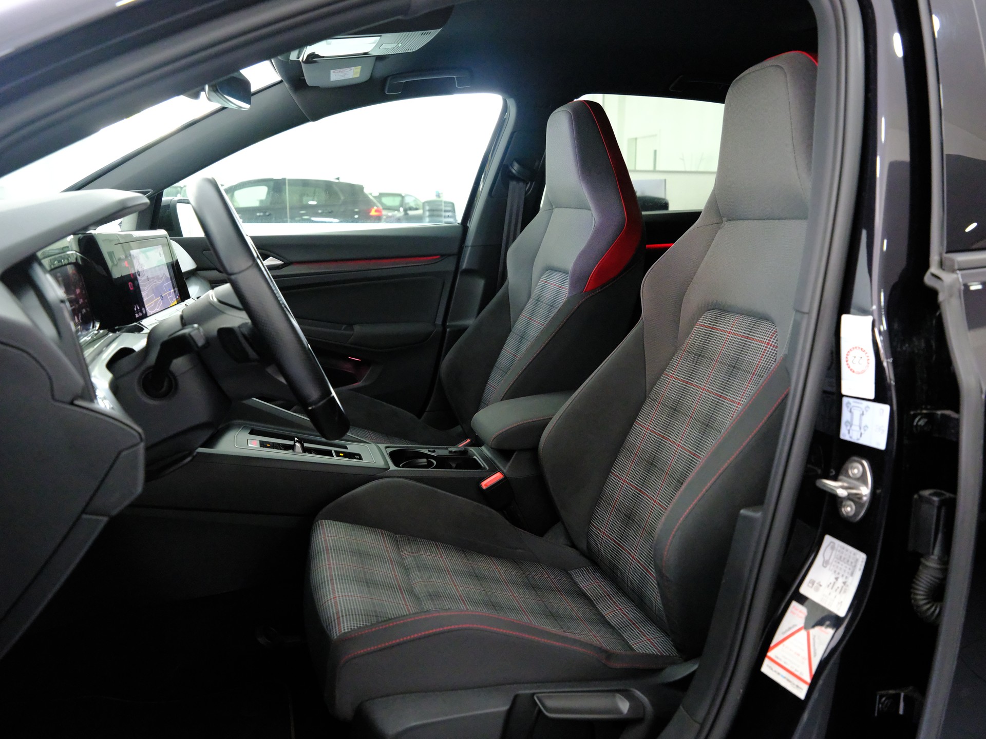 VW Golf 2.0 TSI GTI DSG-image-14