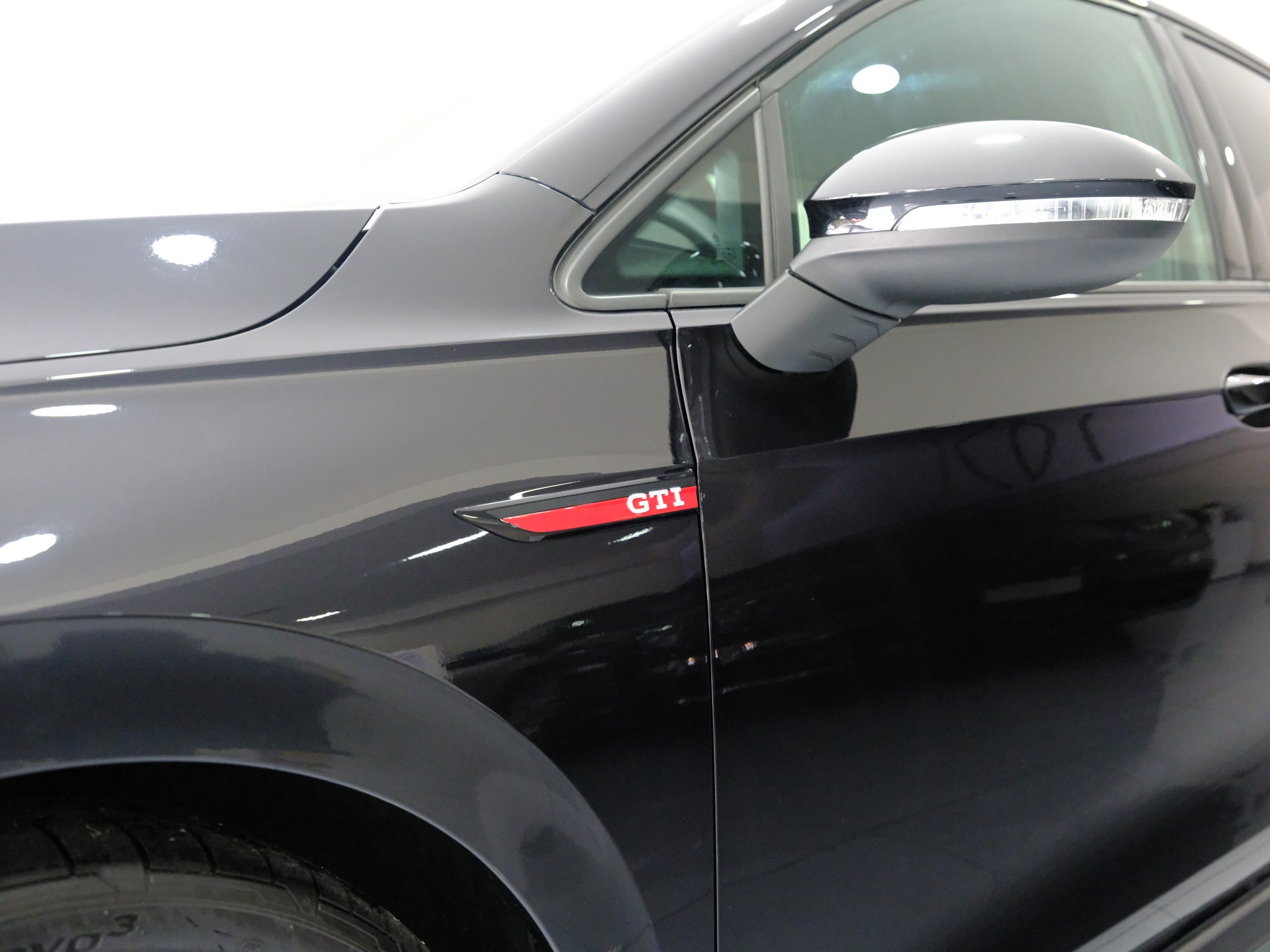 VW Golf 2.0 TSI GTI DSG-image-10