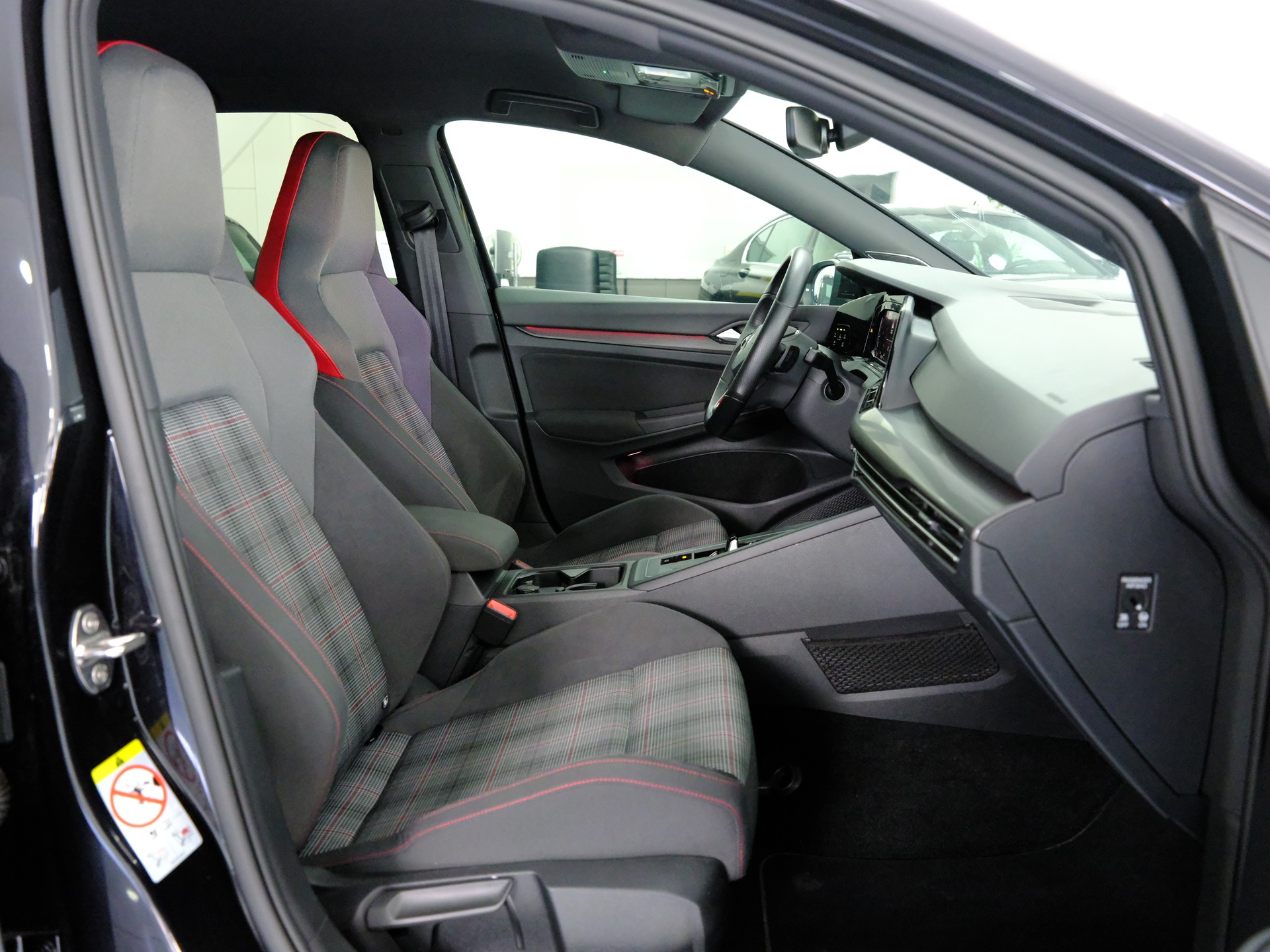 VW Golf 2.0 TSI GTI DSG-image-24