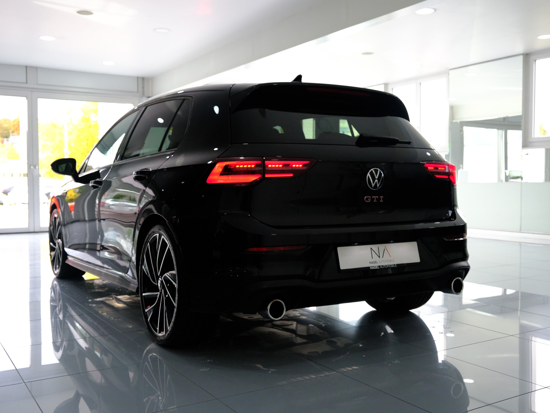 VW Golf 2.0 TSI GTI DSG-image-4