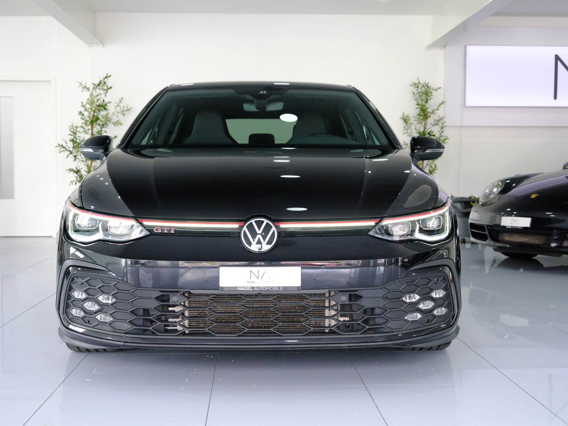 VW Golf 2.0 TSI GTI DSG-image-2