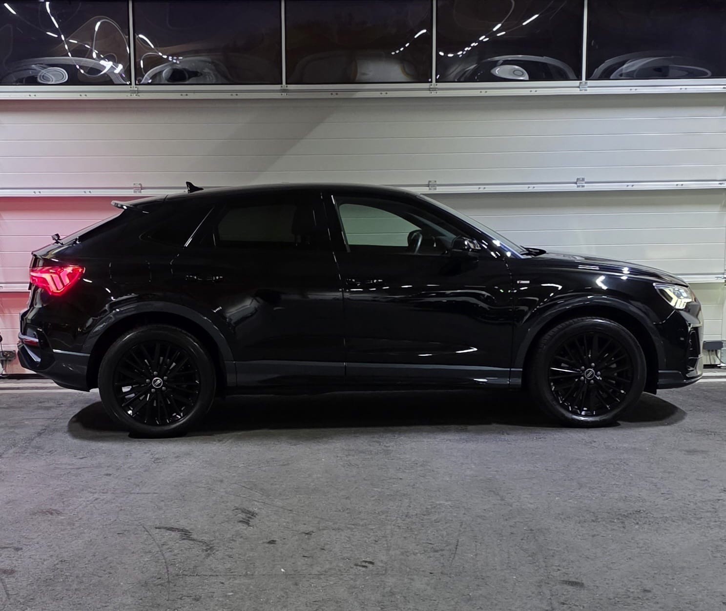 AUDI Q3 Sportback 40 TDI S line quattro S-tronic *CH-Fahrzeug*-image-5