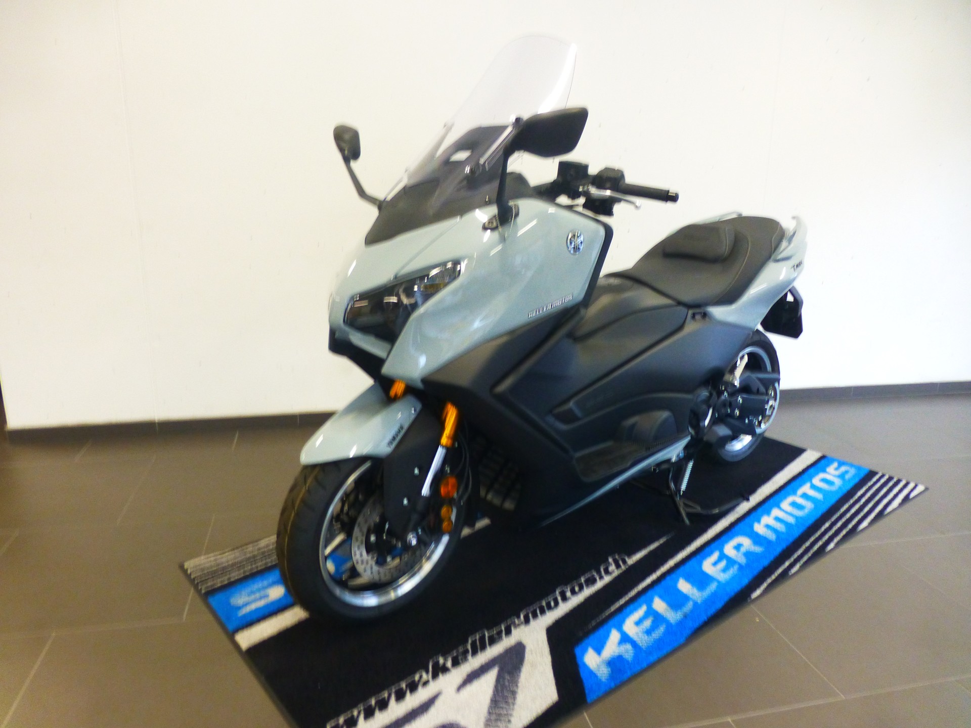 YAMAHA T-MAX Tech-Max XP 560-image-15