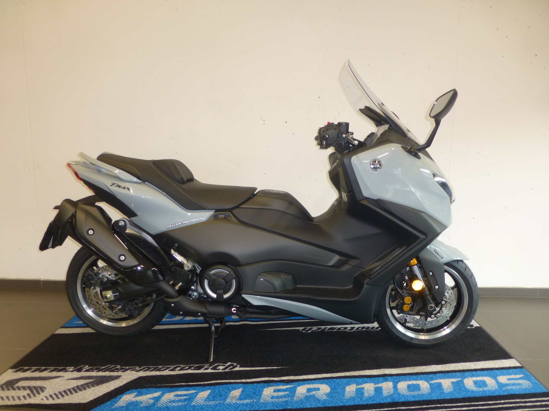 YAMAHA T-MAX Tech-Max XP 560