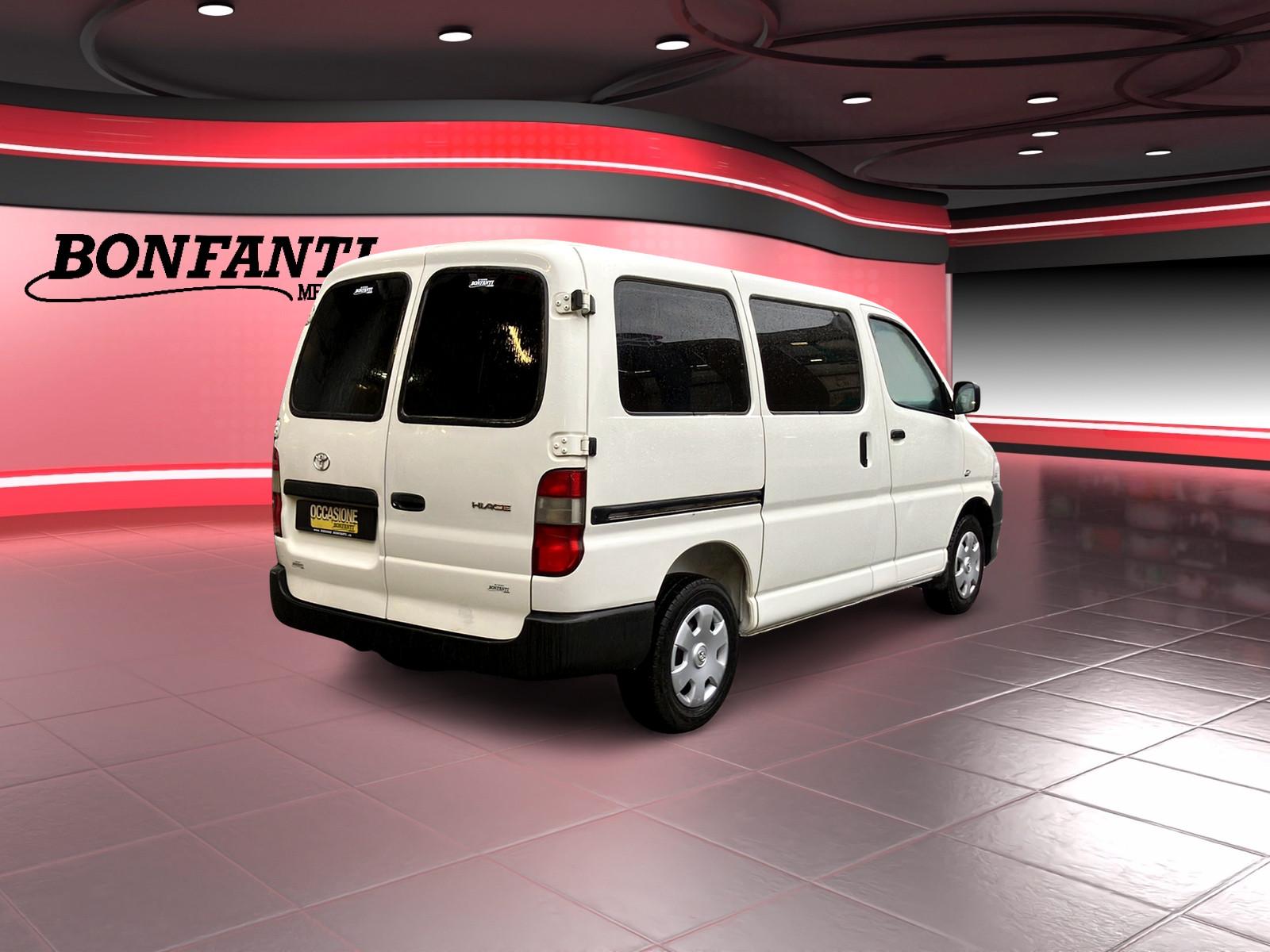 TOYOTA HIACE Kombi LWB 2.5 D-4D 3 P.-image-10