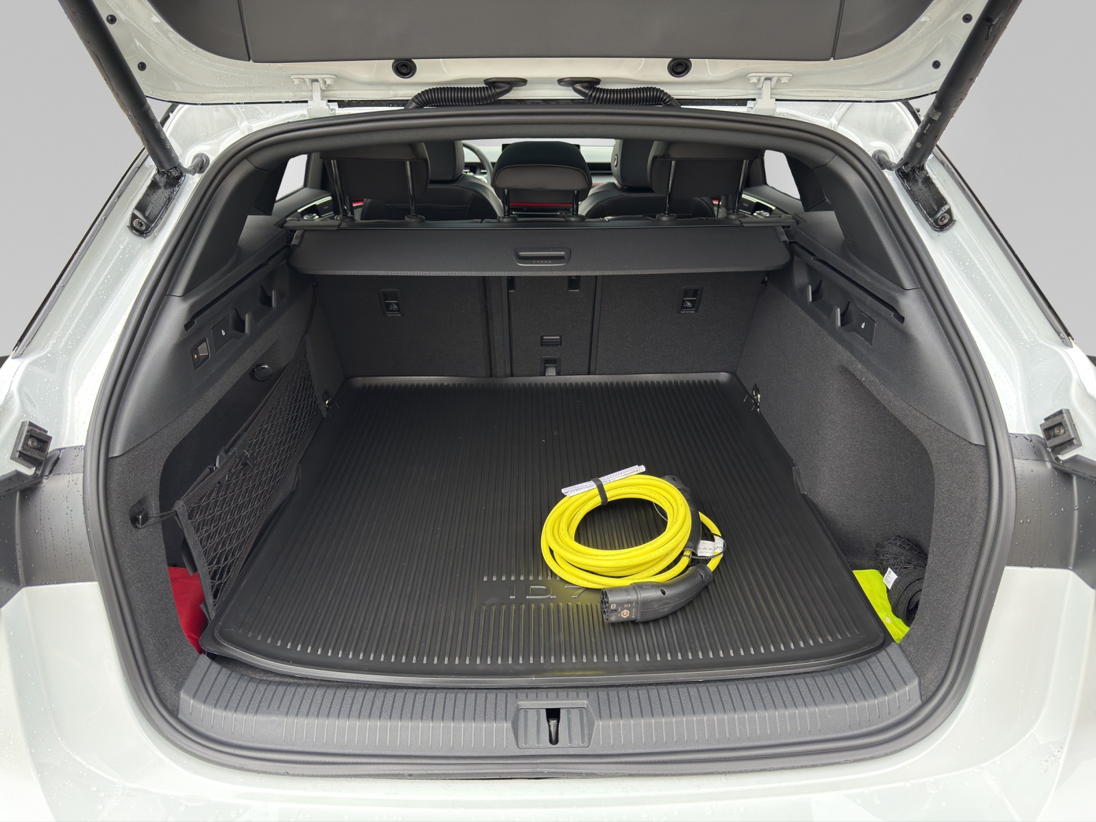 VW ID.7 Tourer GTX 86 kWh GTX United 4 Motion-image-11