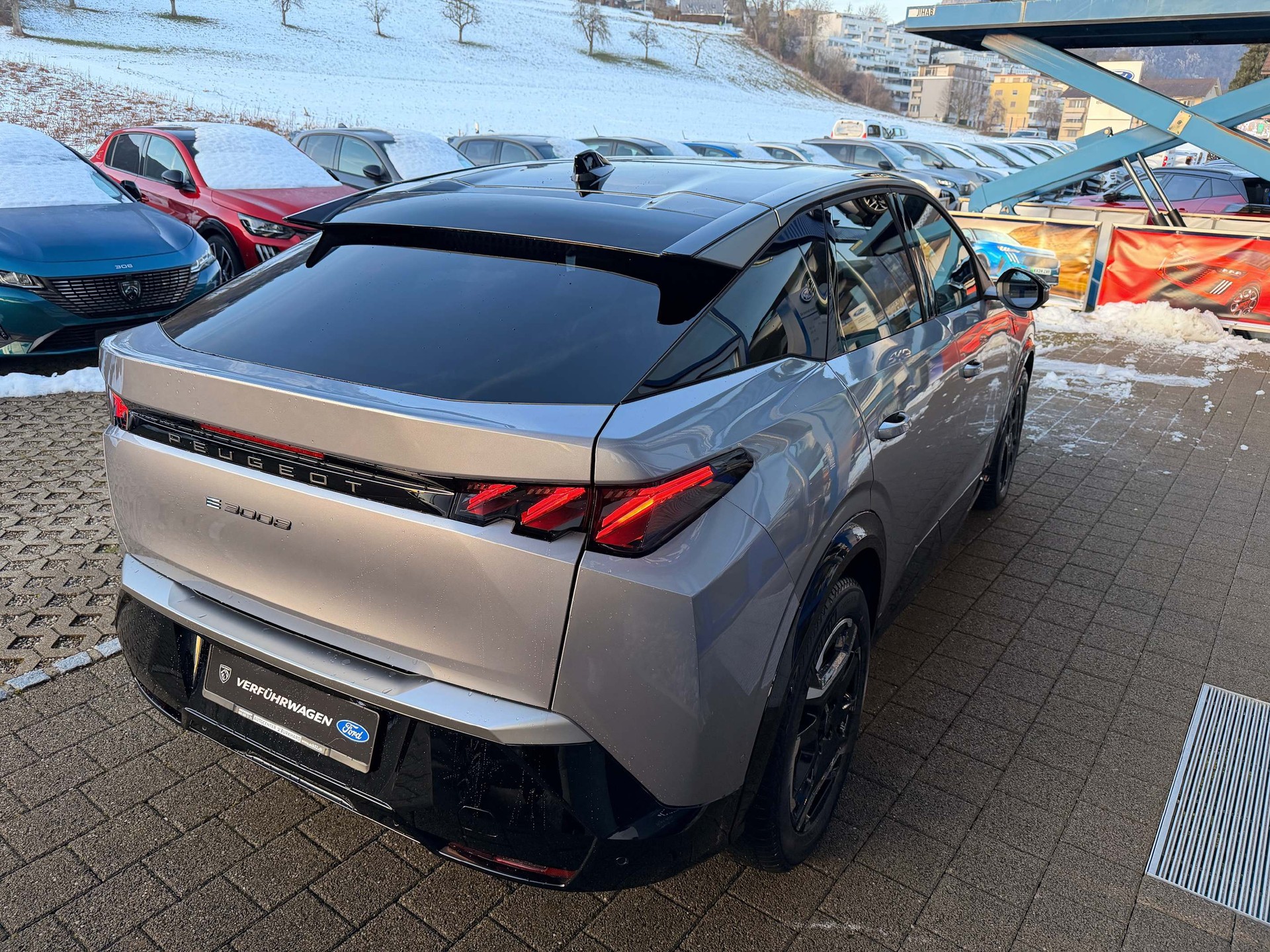 PEUGEOT 3008 e-GT*8 Jahre Werksgarantie* 0.9% Leasing!-image-4