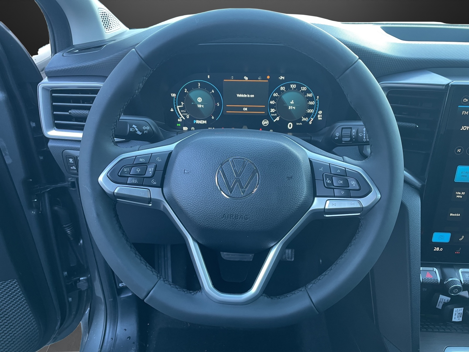 VW Amarok 2.0TDI Style 4Motion-image-10