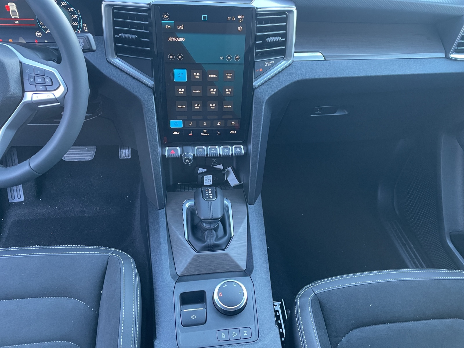 VW Amarok 2.0TDI Style 4Motion-image-11