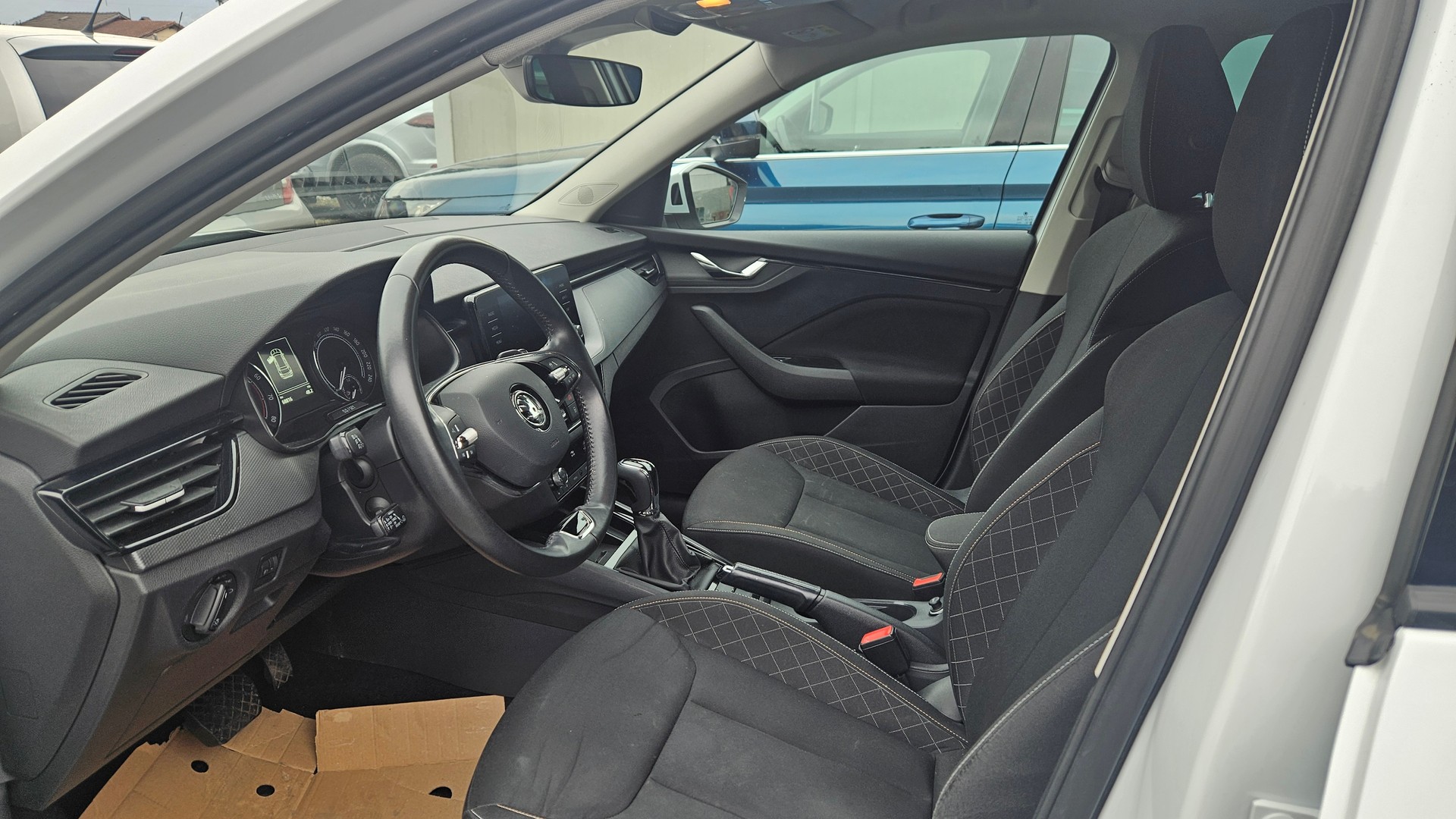 SKODA Kamiq 1.0 TSI Fresh DSG-image-4
