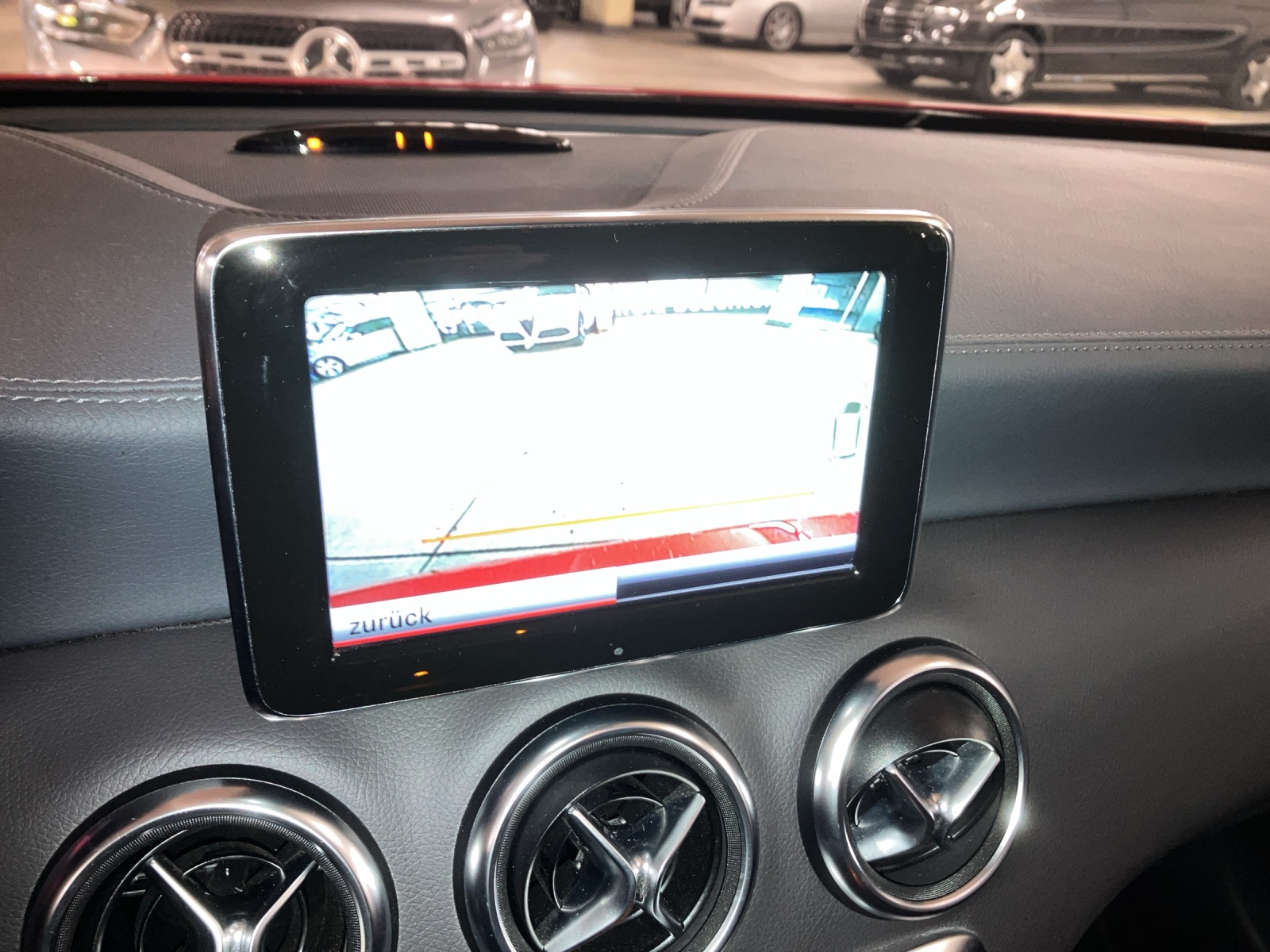 MERCEDES-BENZ A 220 CDI Urban 7G-DCT-image-12