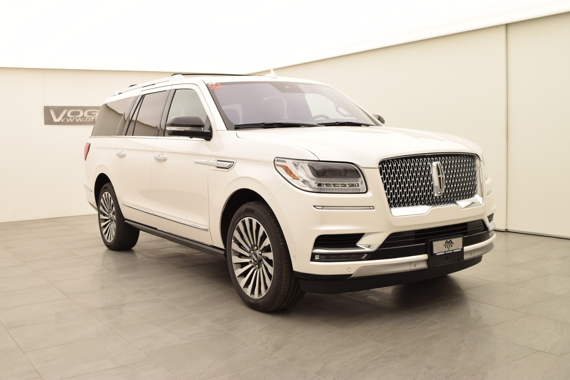 LINCOLN Navigator 3.5 Reserve L AWD-showroom-element-3