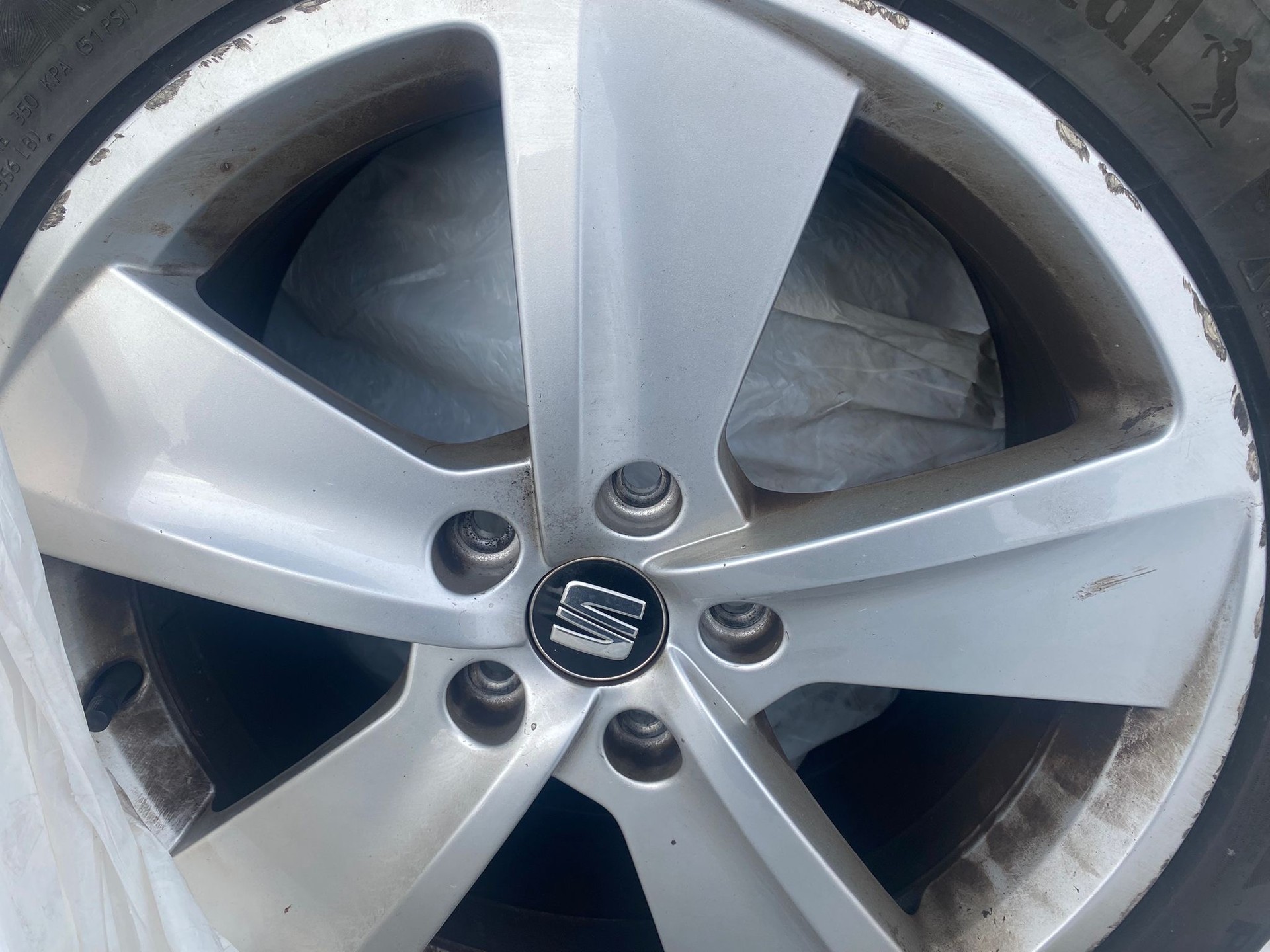 SEAT Leon ST 1.4 TSI FR-image-13