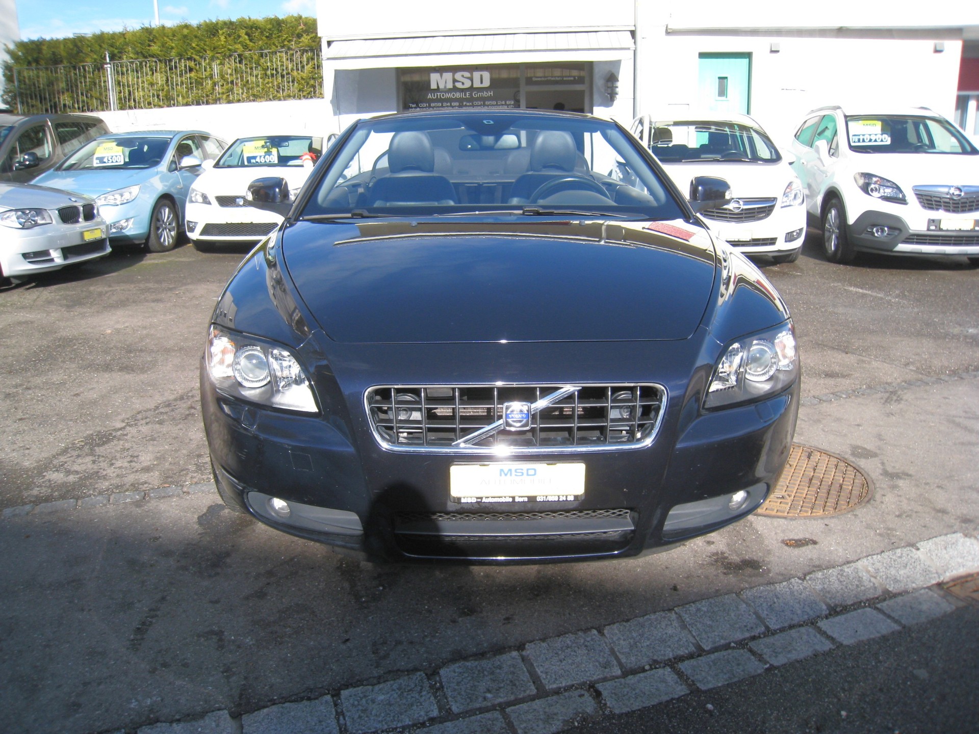 VOLVO C70 2.4i Kinetic-image-2