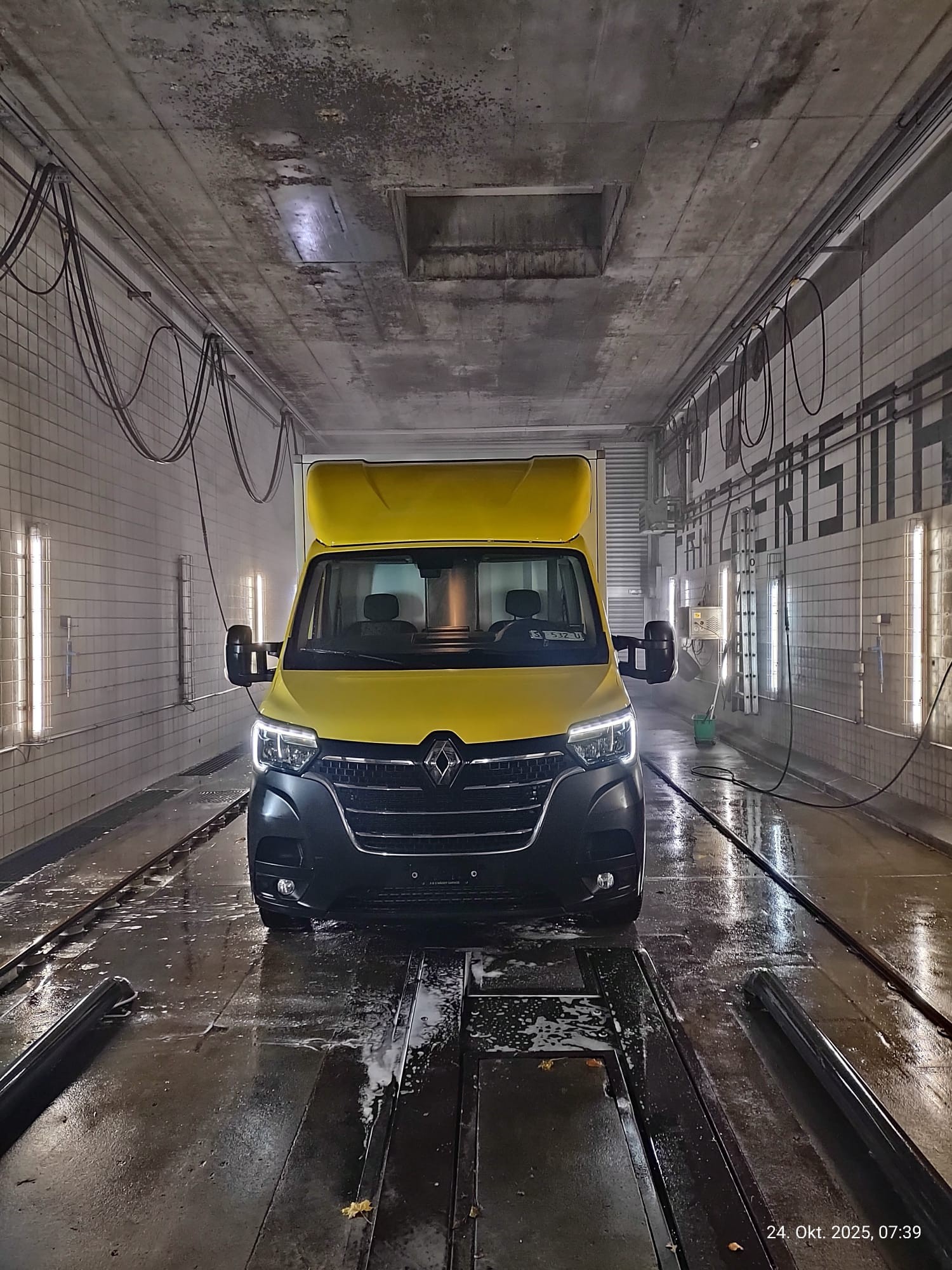 RENAULT Master T35 dCi165 L3-image-1