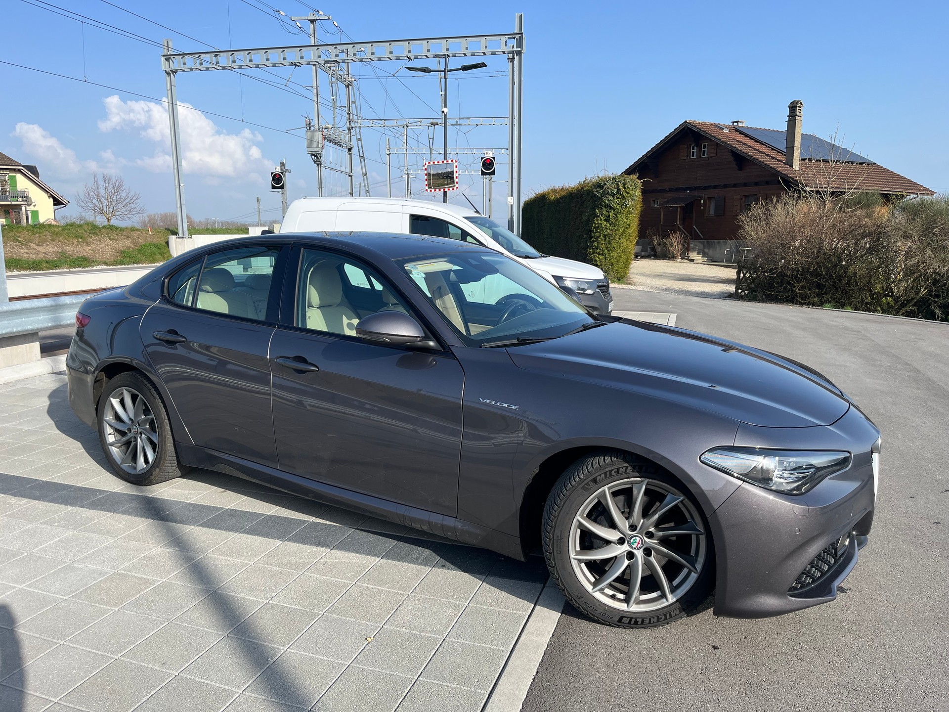 ALFA ROMEO Giulia 2.0 Veloce Q4 Automatic-image-1
