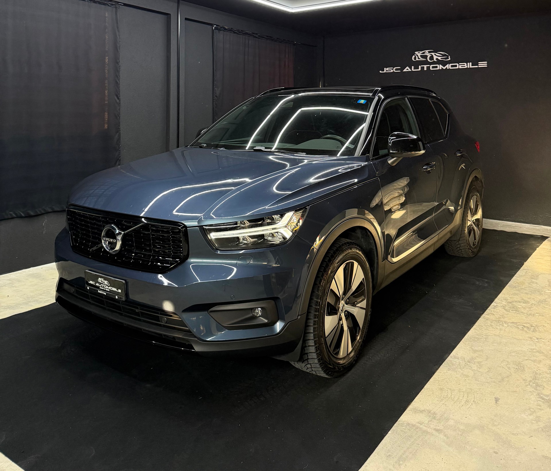 VOLVO XC40 B4 Benzin Mild Hybrid AWD Ultim. Dark DCT