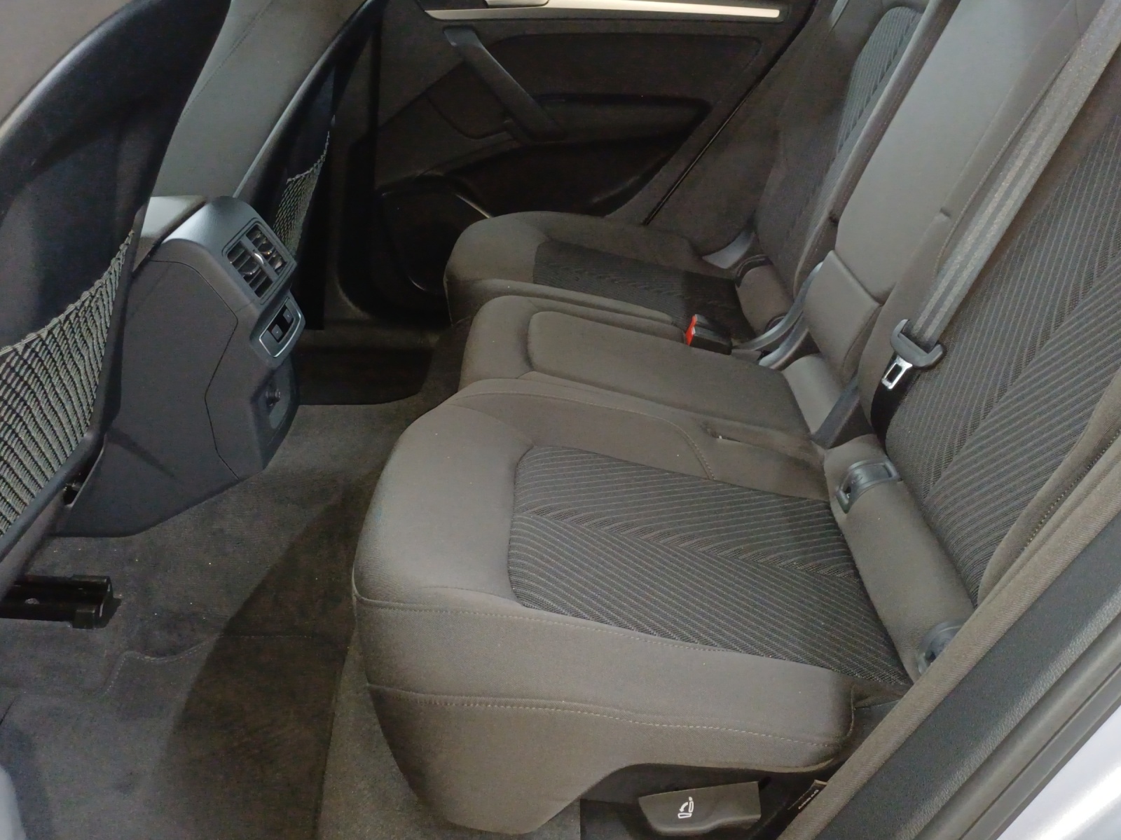 AUDI Q5 40 TDI advanced quattro S-tronic-image-11