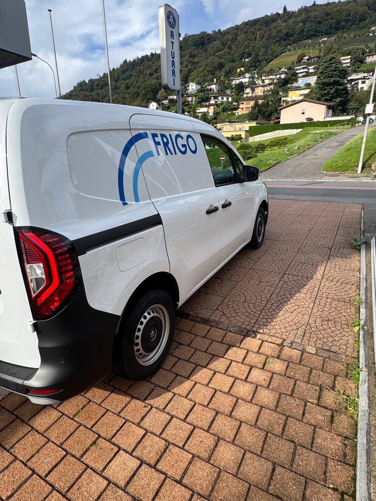 RENAULT Kangoo 1.3 TCe 100 PF FURGONE FRIGO COIBENTATO-image-4