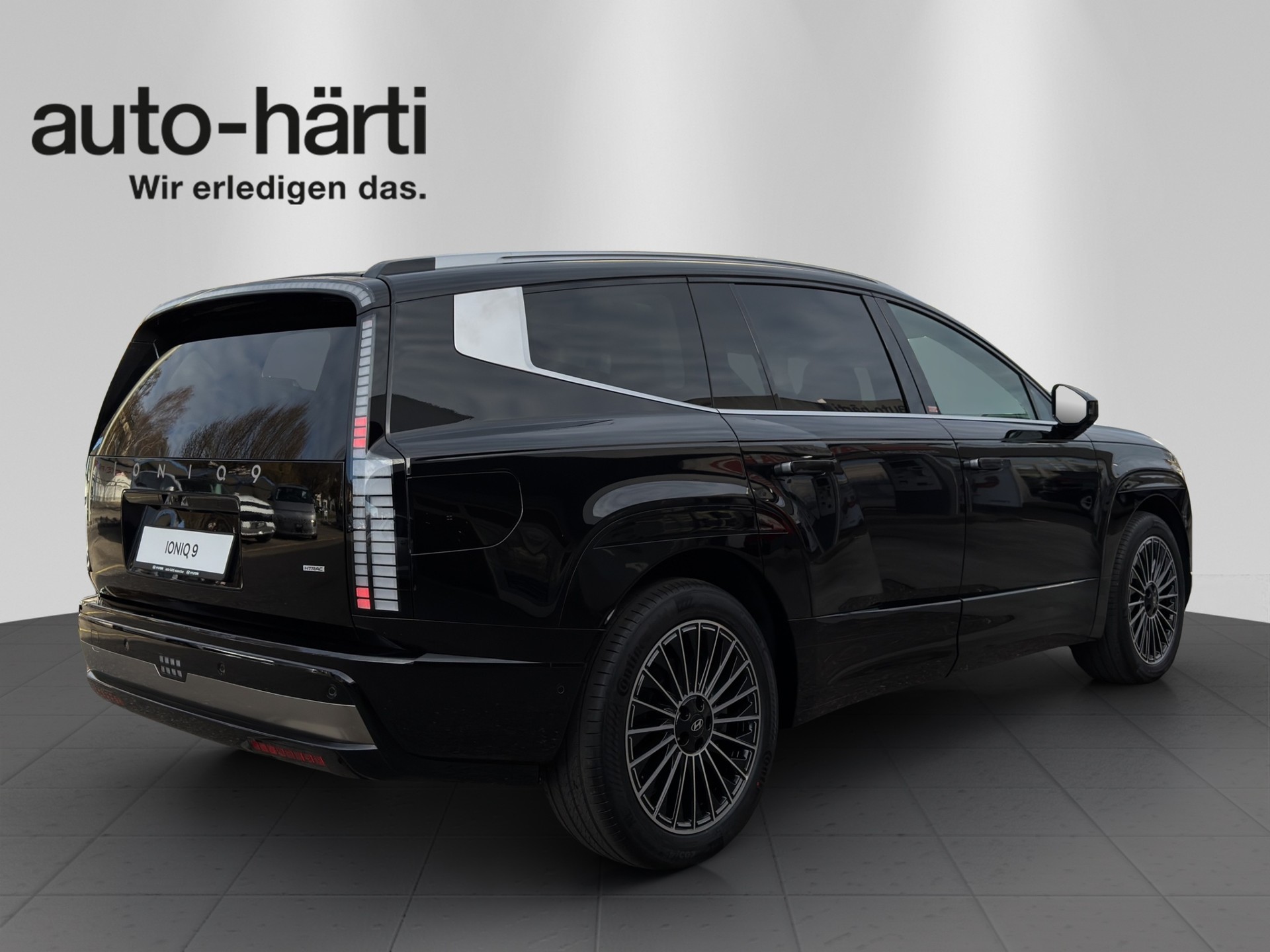 HYUNDAI Ioniq 9 110kWh Calli. 4WD-image-4