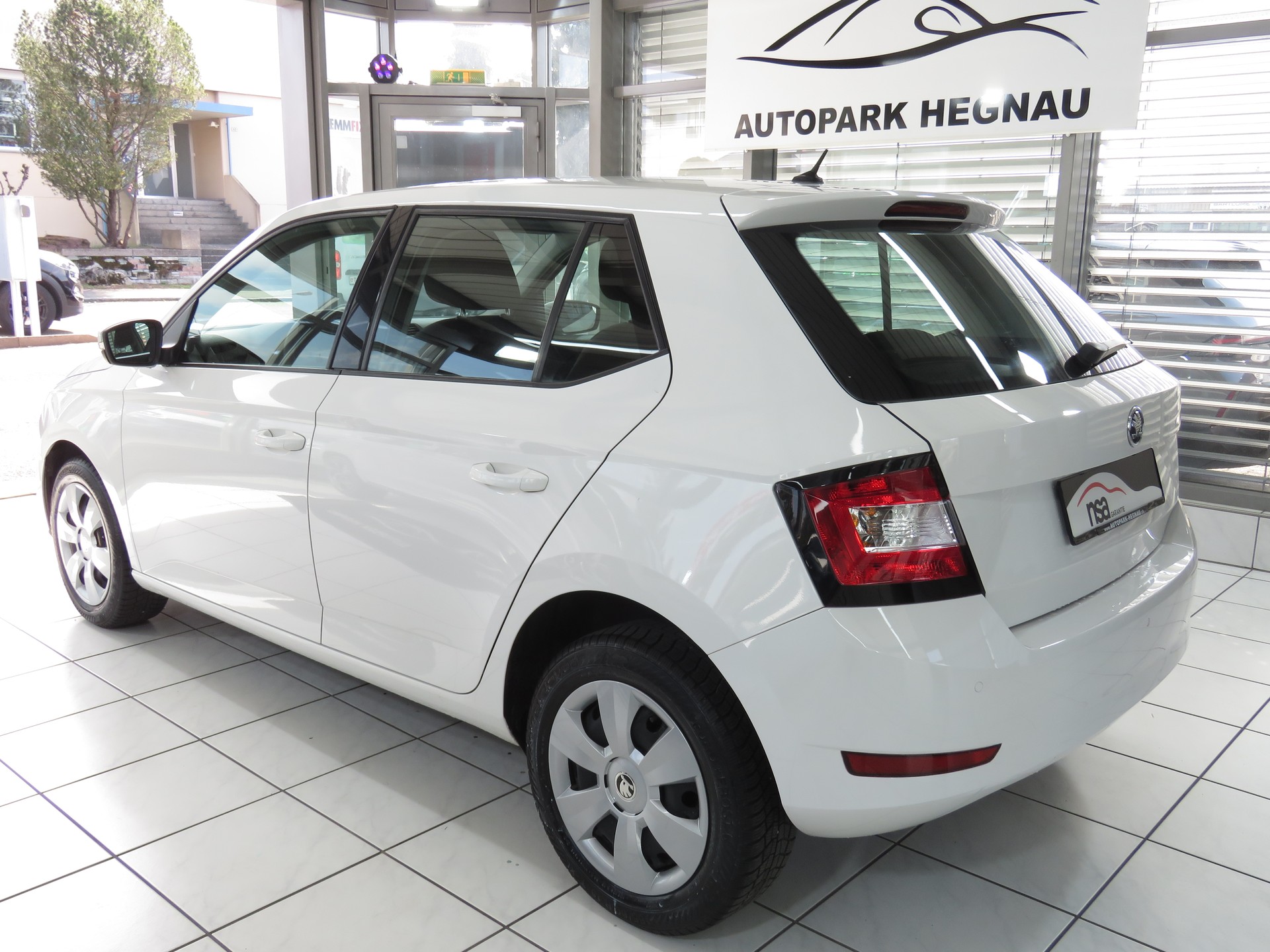 SKODA Fabia 1.0 MPI Active-image-11