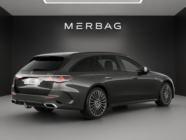 MERCEDES-BENZ E 300 de T 4Matic 9G-Tronic-image-5