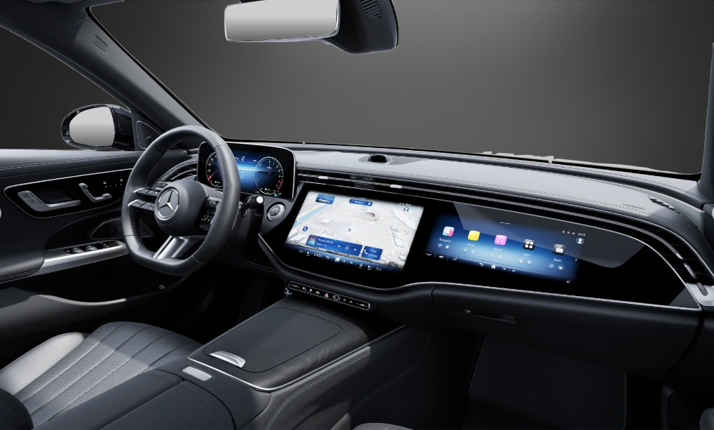 MERCEDES-BENZ E 300 de T 4Matic 9G-Tronic-image-7