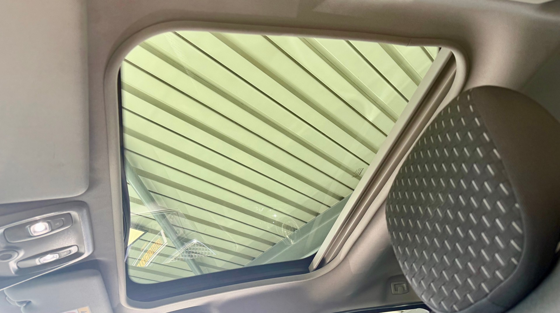 RENAULT Captur 1.2 T 16V Outdoor EDC-image-12