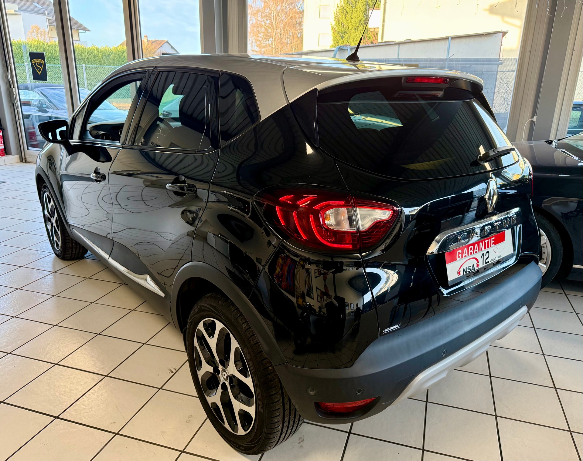 RENAULT Captur 1.2 T 16V Outdoor EDC-image-7