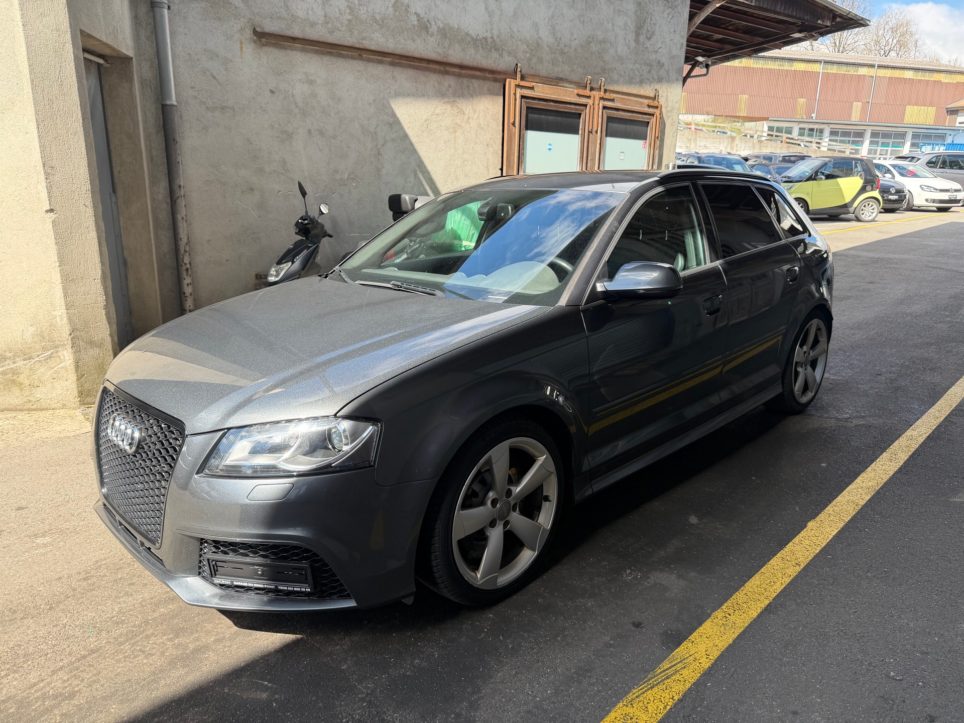 AUDI RS3 Sportback 2.5 TFSI quattro S-tronic-image-1