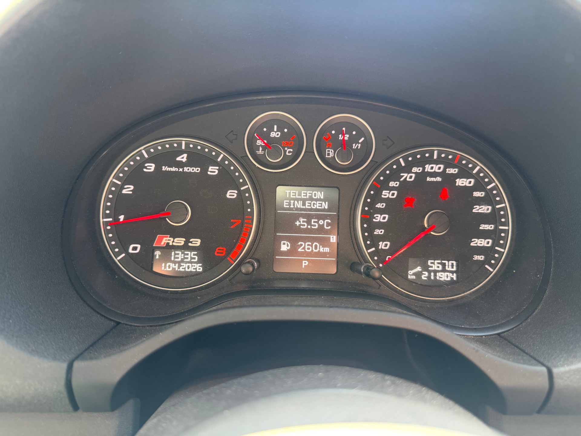AUDI RS3 Sportback 2.5 TFSI quattro S-tronic-image-6