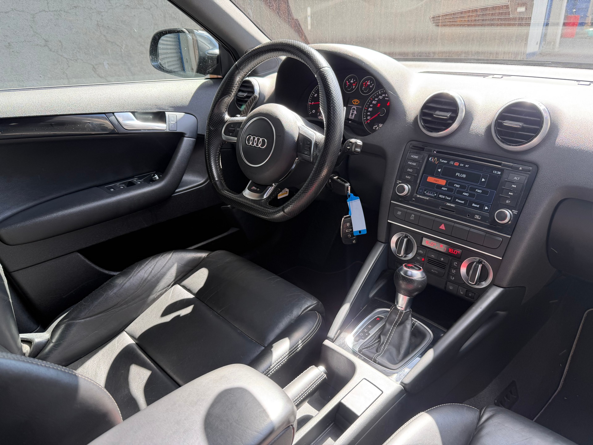AUDI RS3 Sportback 2.5 TFSI quattro S-tronic-image-7