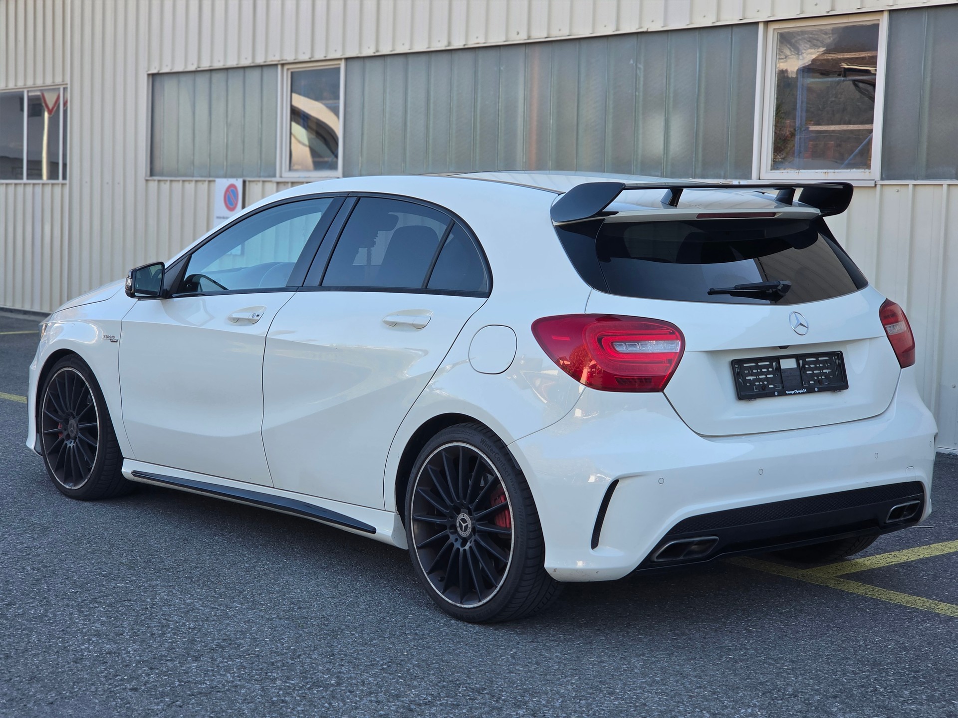 MERCEDES-BENZ A 45 AMG 4Matic Speedshift 7G-DCT-image-4