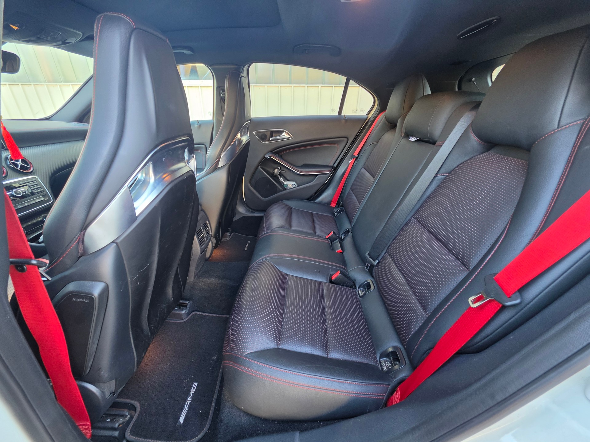 MERCEDES-BENZ A 45 AMG 4Matic Speedshift 7G-DCT-image-7