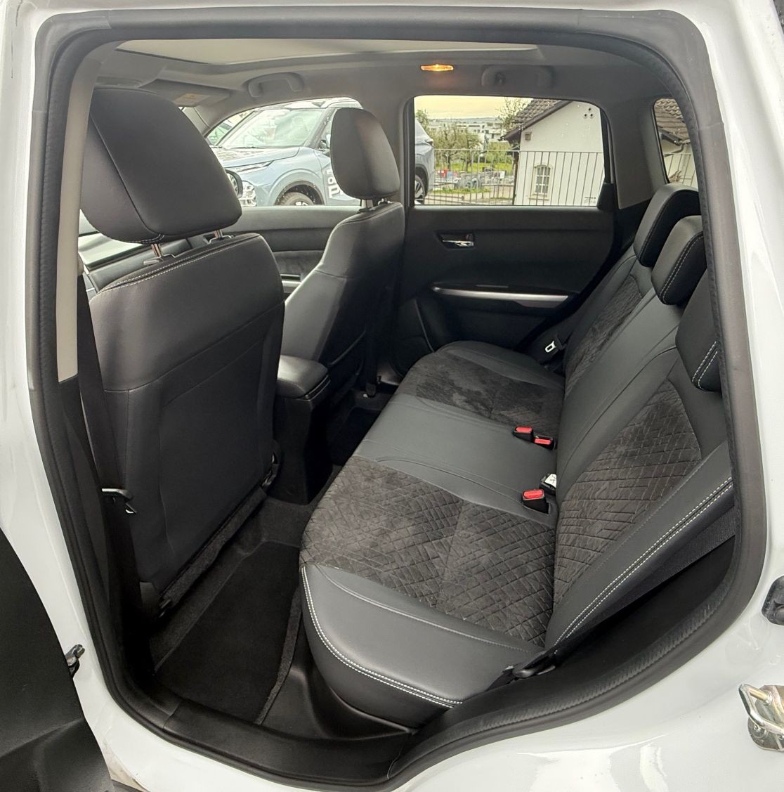 SUZUKI Vitara 1.4 T Compact Top Hybrid 4x4-image-5