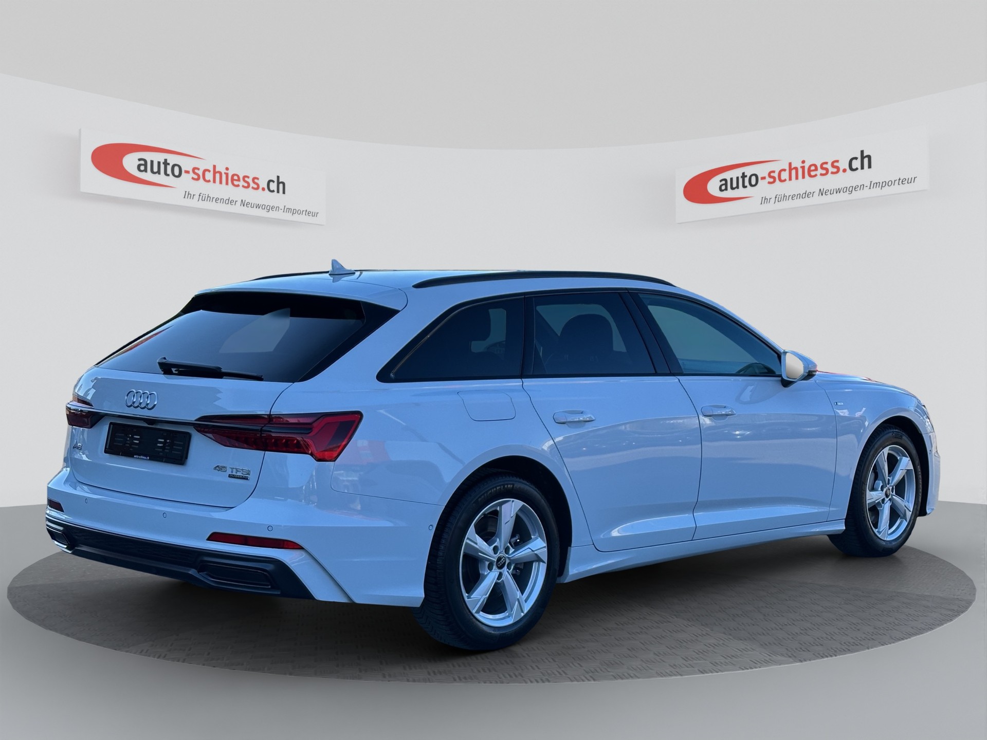 AUDI A6 Avant 45 TFSI S line quattro Schwarz Optik-image-4