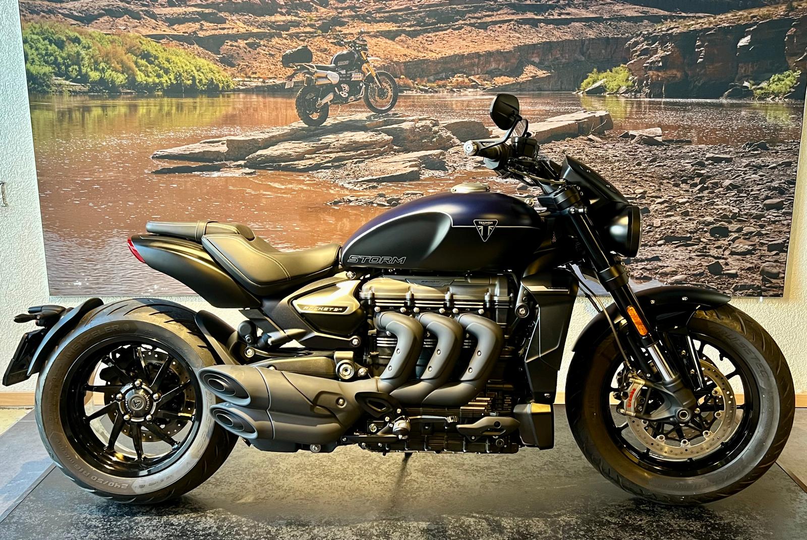 TRIUMPH Rocket 3 R Storm