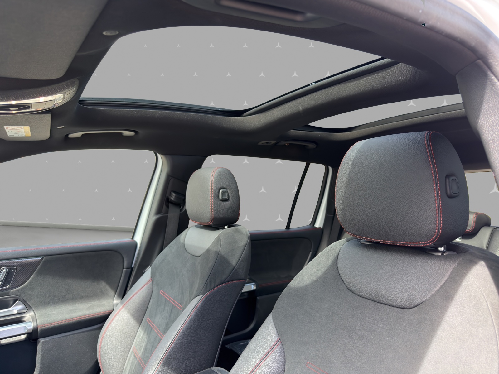 MERCEDES-BENZ GLB 220 4Matic 8G-Tronic-image-8