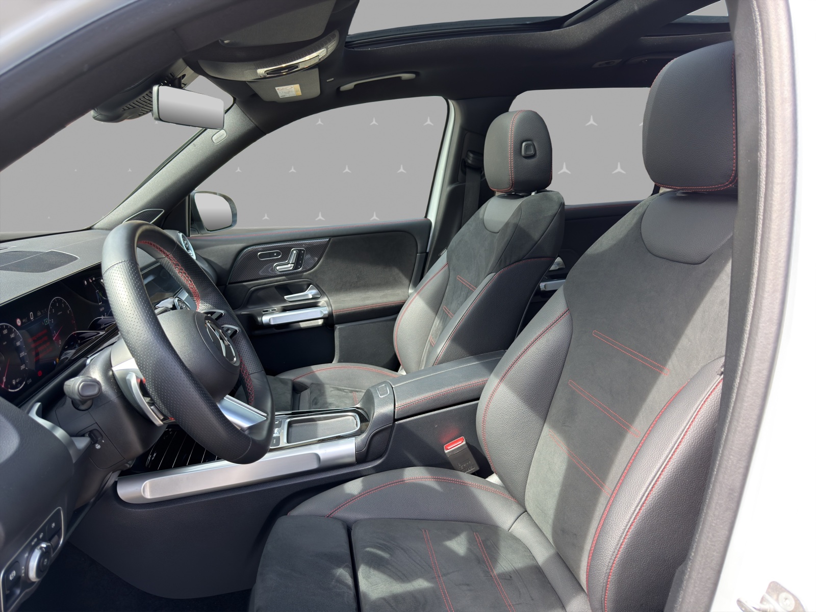 MERCEDES-BENZ GLB 220 4Matic 8G-Tronic-image-7