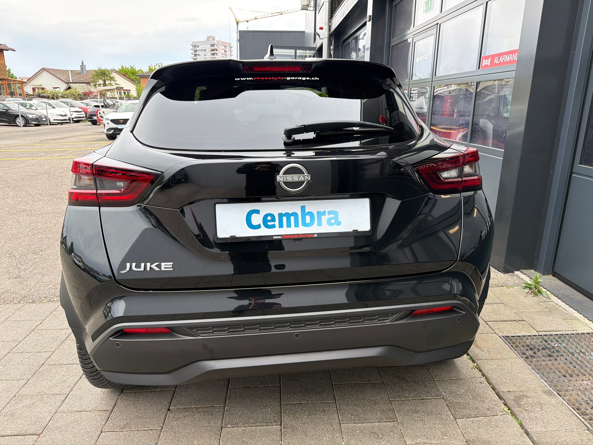 NISSAN Juke 1.0 DIG-T N-Connecta DCT-image-4