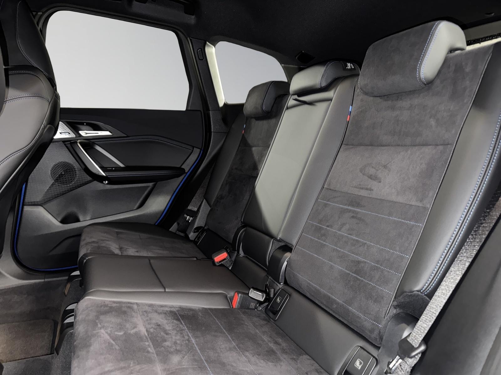 BMW X1 20d xDrive paddles-image-8