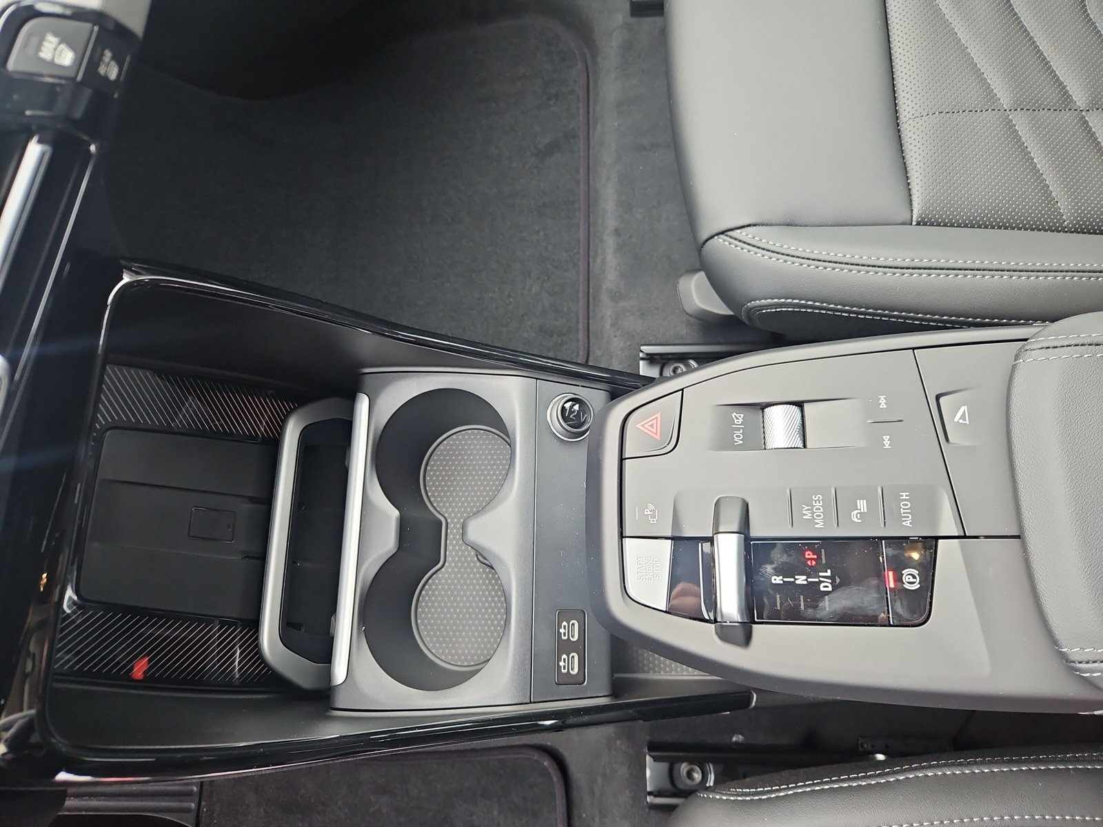 BMW X1 sDrive 18i-image-19